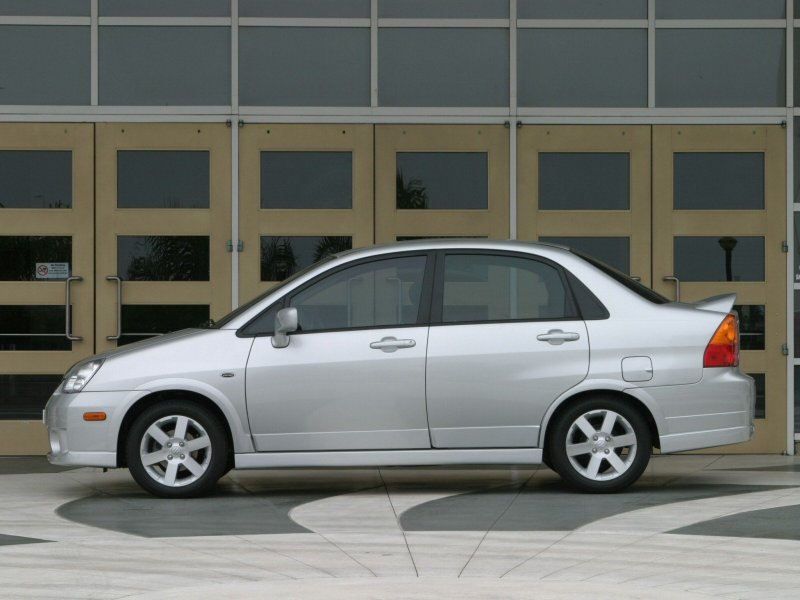 Suzuki Liana седан