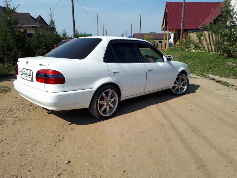 Toyota Corolla 1998 1.3i (ee111)