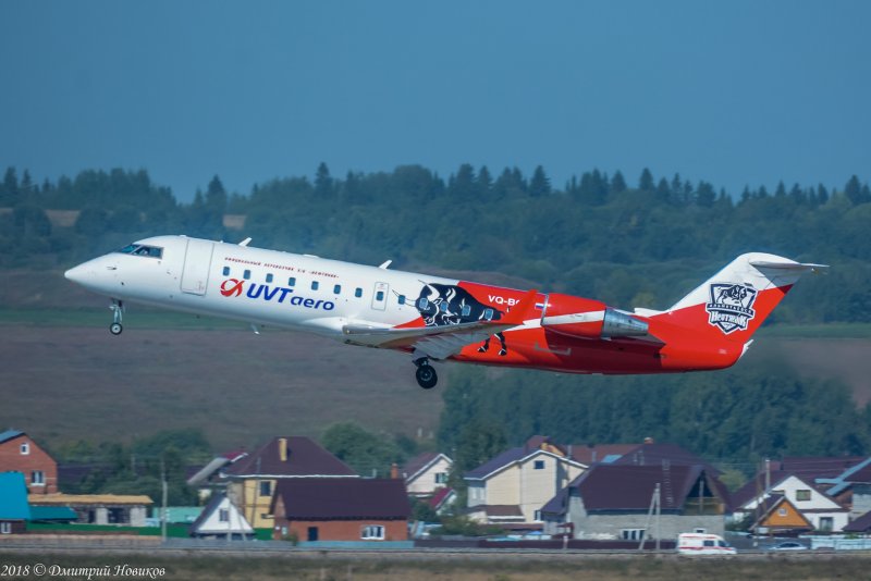 CRJ-200lr Ямал