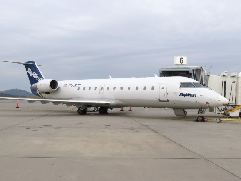 Бомбардье crj200
