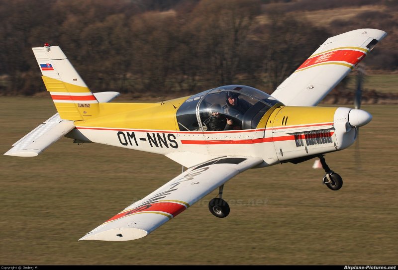 Zlin 142 ra 2928g