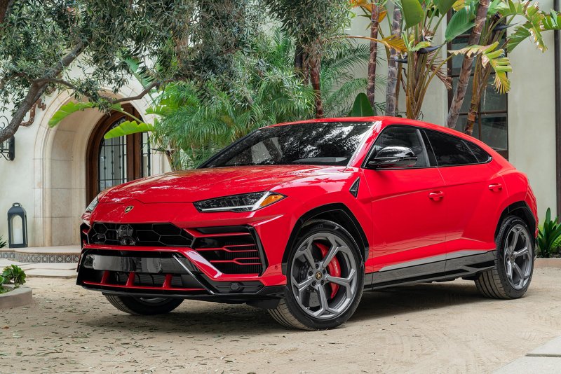 Lamborghini Urus 2020 красный