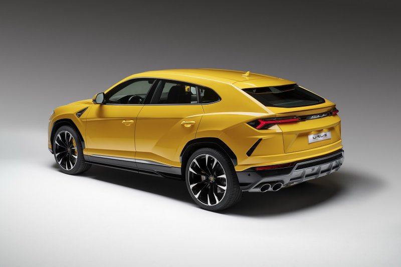 Lamborghini Urus 2021