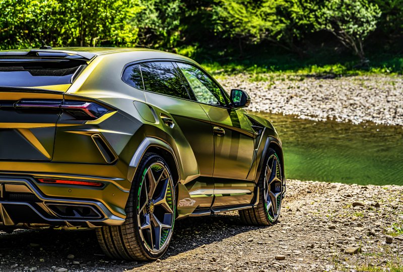 Lamborghini Urus 2021