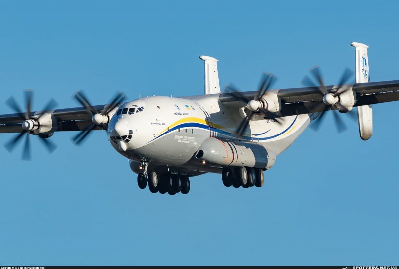АН-22 арт
