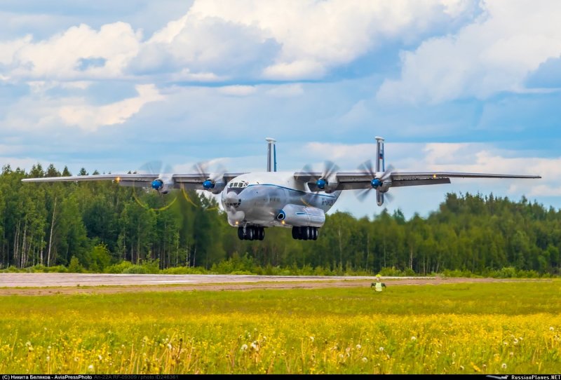 Ан22 Антей Мигалово Карпунин