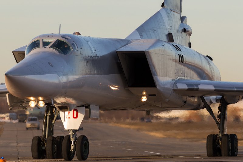 Ту 204 ra 64014