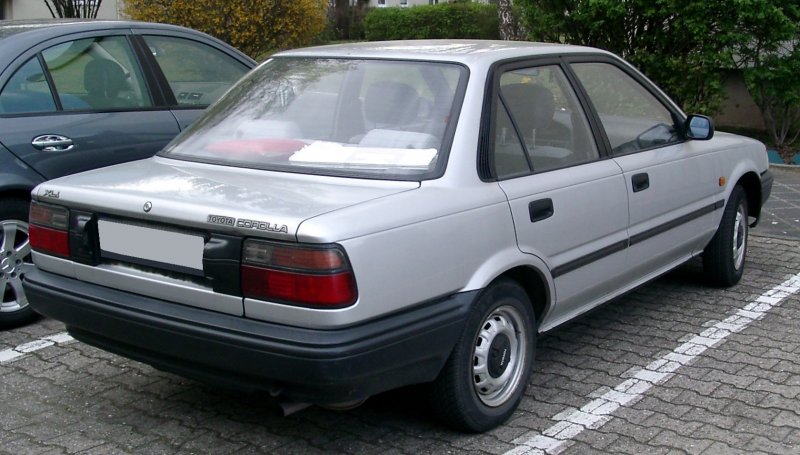 Toyota Corolla e90