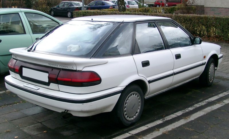 Toyota Corolla e90