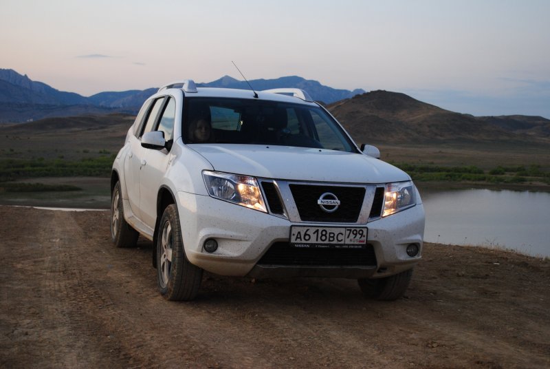 Ниссан Террано 17 года фото , черная