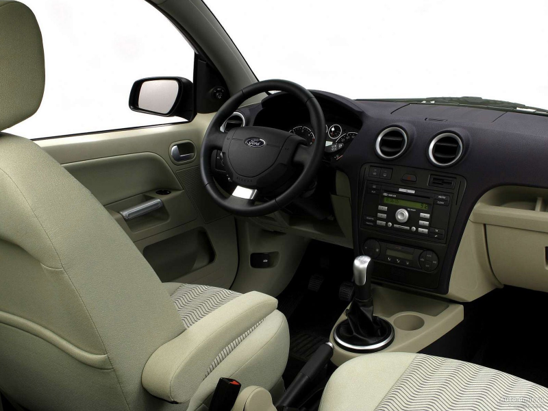 Ford.Fusion 2006 1.4 салон