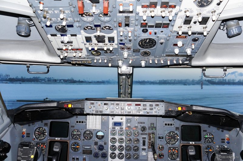 Боинг 737 кабина пилотов