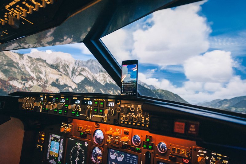Кабина Боинг 737-800