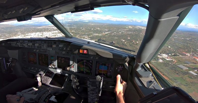 Кабина Боинга 737-800ng