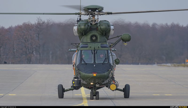 Вертолет PZL W-3 Sokół