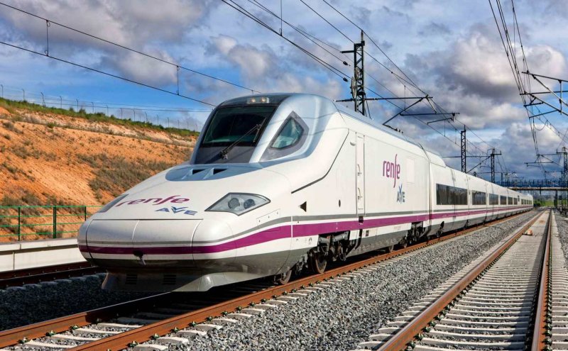 Поезд Испании Renfe скоростной