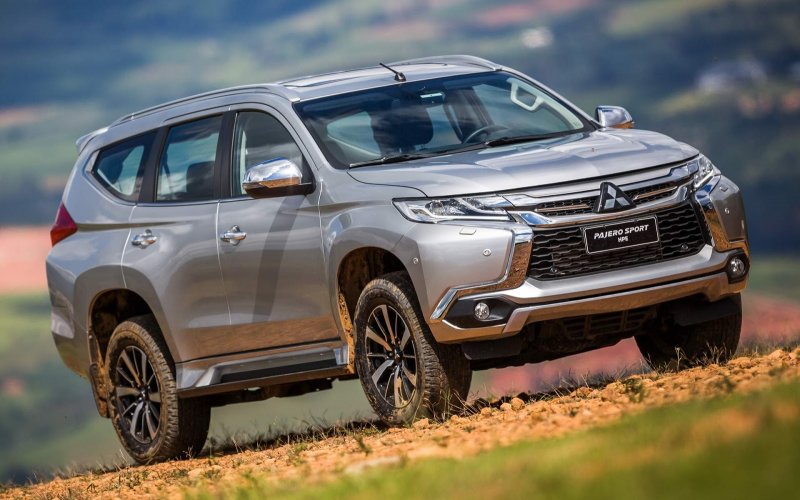 Митсубиси Pajero Sport 2020