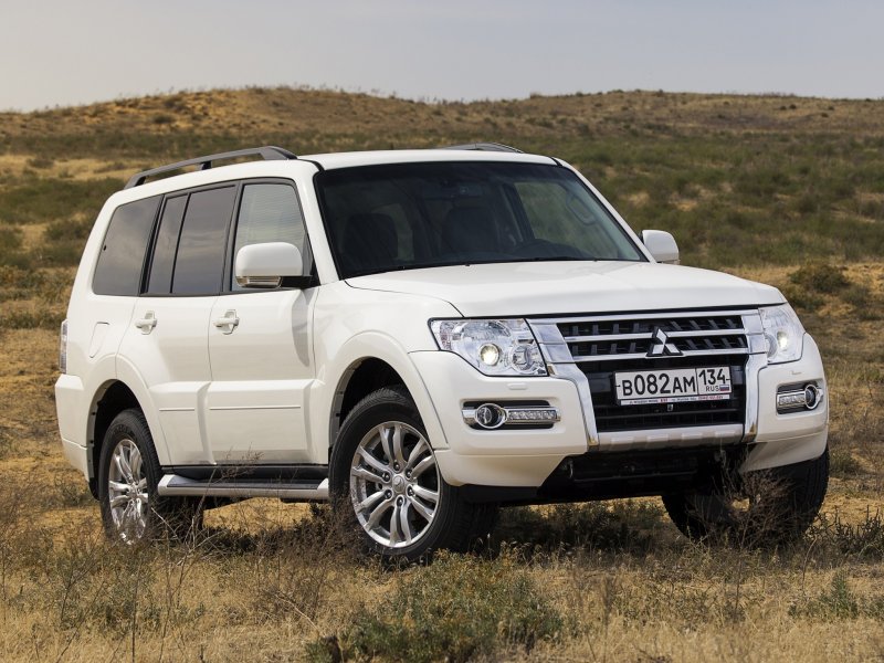 Mitsubishi Pajero Wagon 2016