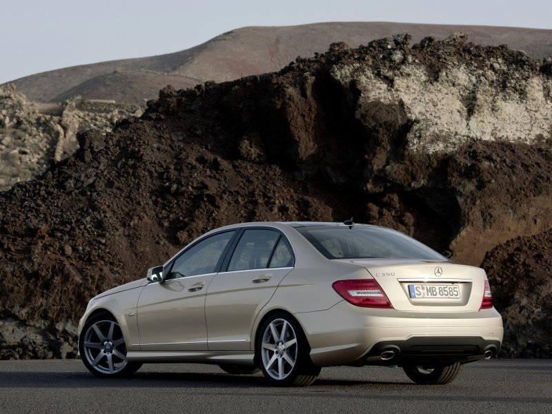 Мерседес Бенц c class w204