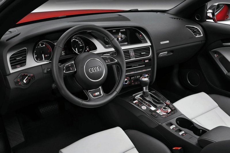 Audi s5 Interior