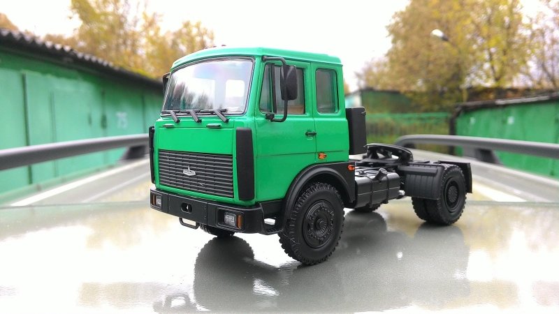 МАЗ 447137 автопоезд