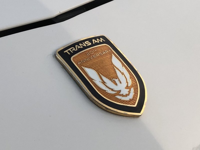 Понтиак значок старый