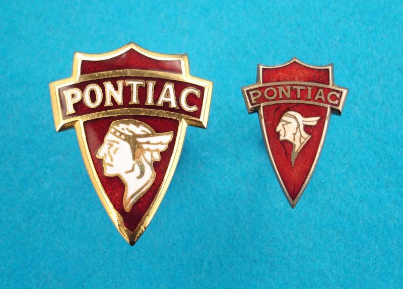 Понтиак logo