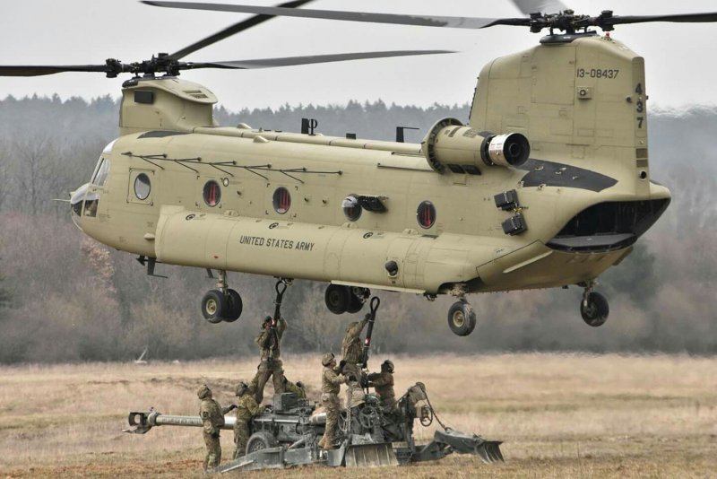 Вертолёт super Chinook