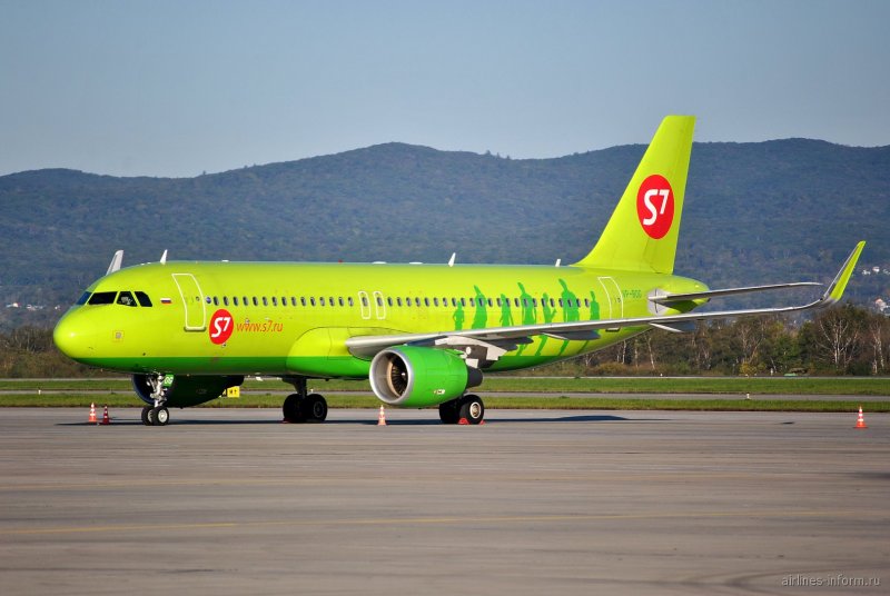 Самолёт Аэробус а320 s7