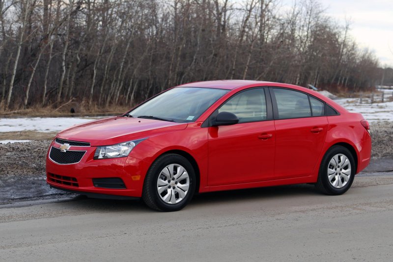 Шевроле Круз хэтчбек 2014