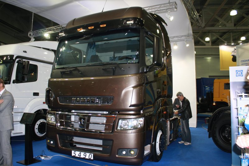 Тягач КАМАЗ 5490 кабина