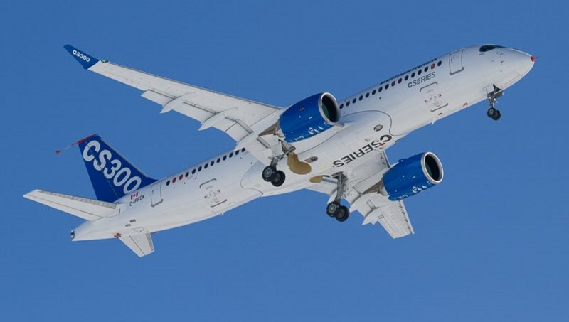 Самолёт Bombardier cs300