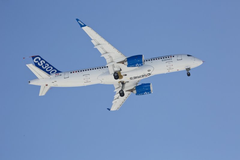 Самолет бомбардир cs300