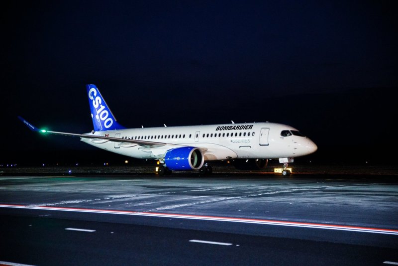 Бомбардье cs300