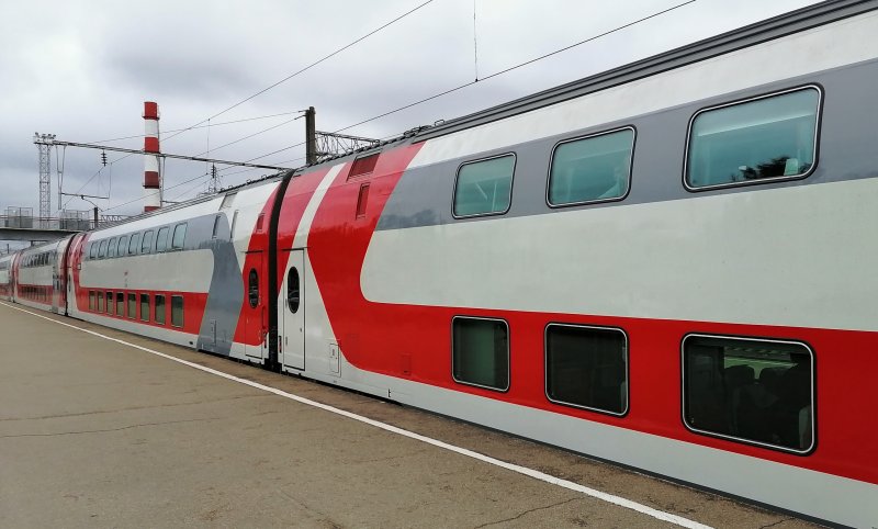 Поезд 744 Москва Смоленск двухэтажный