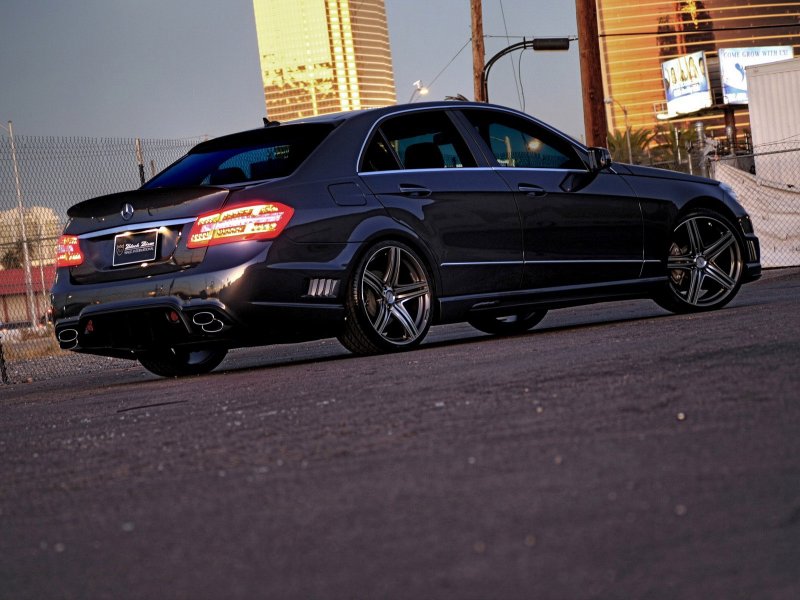 Mercedes Benz w212 Black