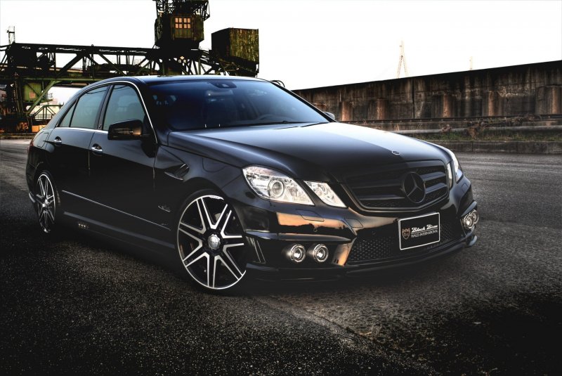 Mercedes Benz e class w212 Black