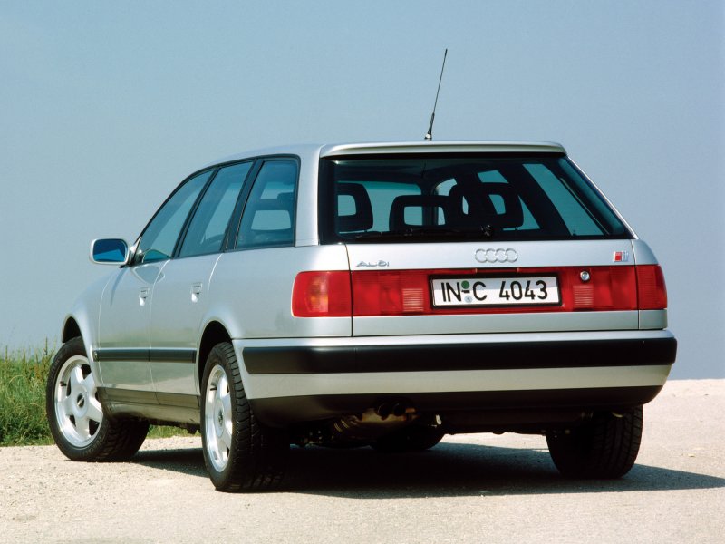 Audi 100 c4 quattro универсал