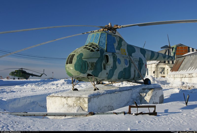 Памятник ми 8 в Воркуте