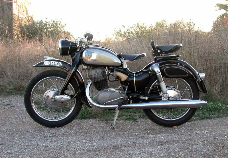 Мотоцикл 1963