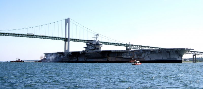 Авианосец USS Forrestal