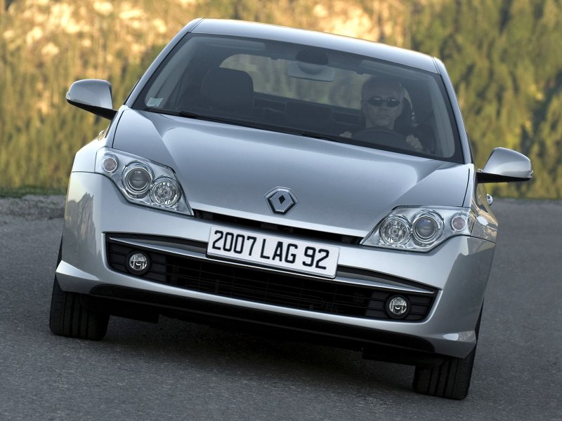 Renault Laguna 1