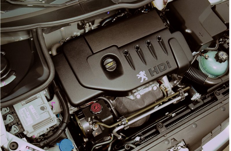 Peugeot 206 под капотом