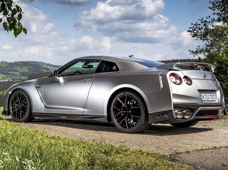 Nissan gt-r 2017