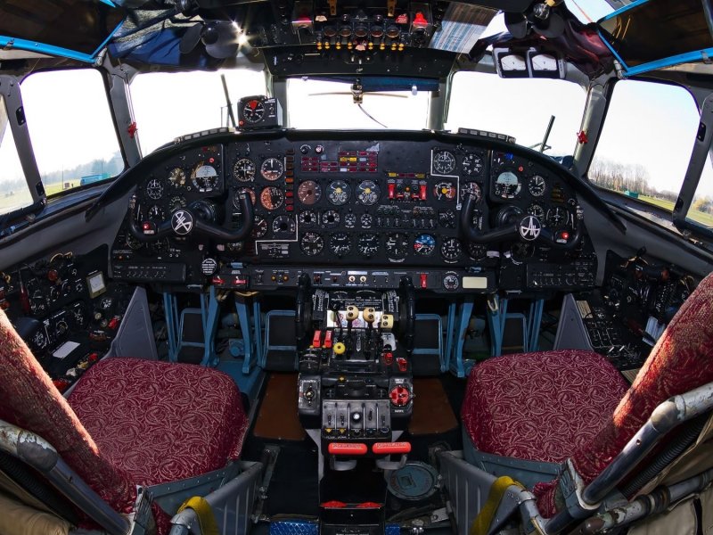 АН 28 самолет