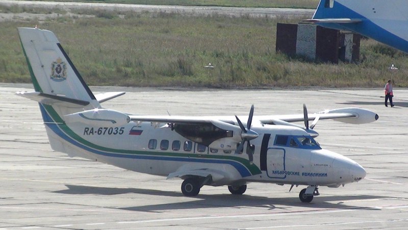 Л-410 пассажирский самолёт