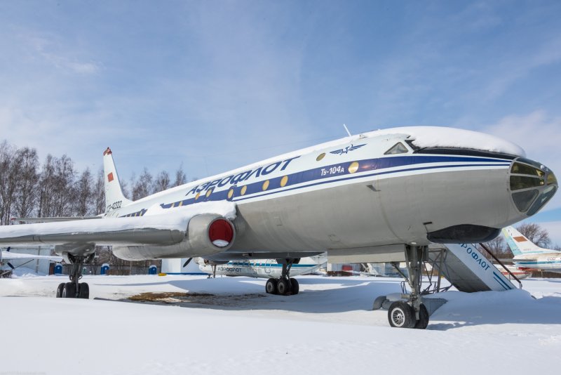 Ту-104 пассажирский самолёт