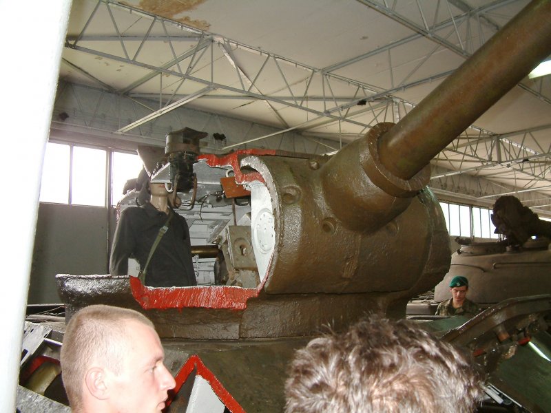 Т-34-85 танк экипаж внутри
