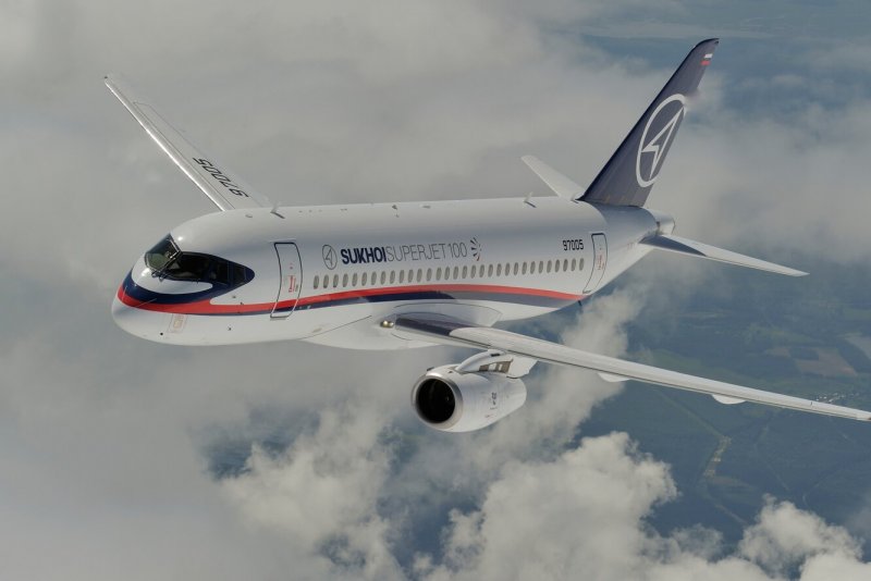 SSJ-100 («сухой Суперджет»)