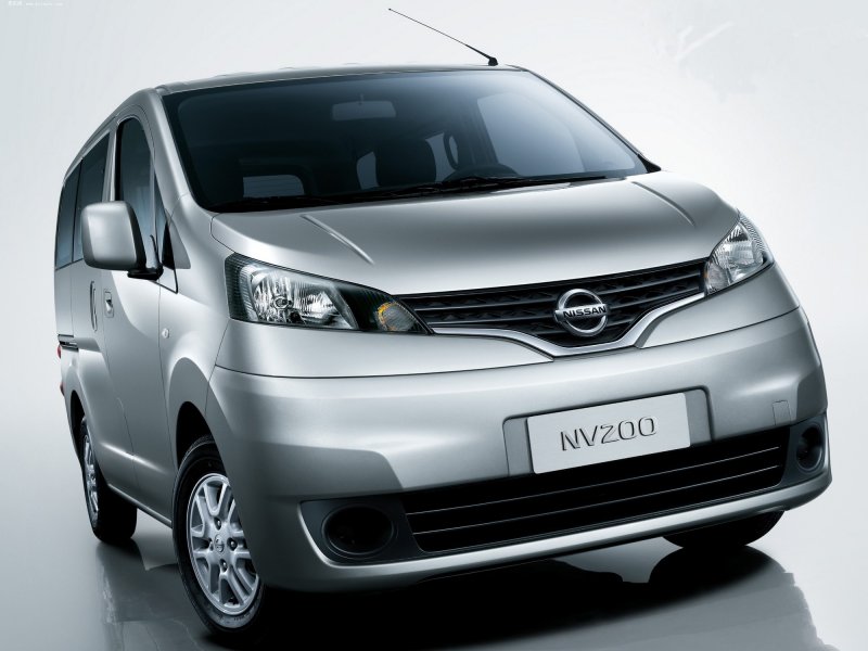 Nissan nv200